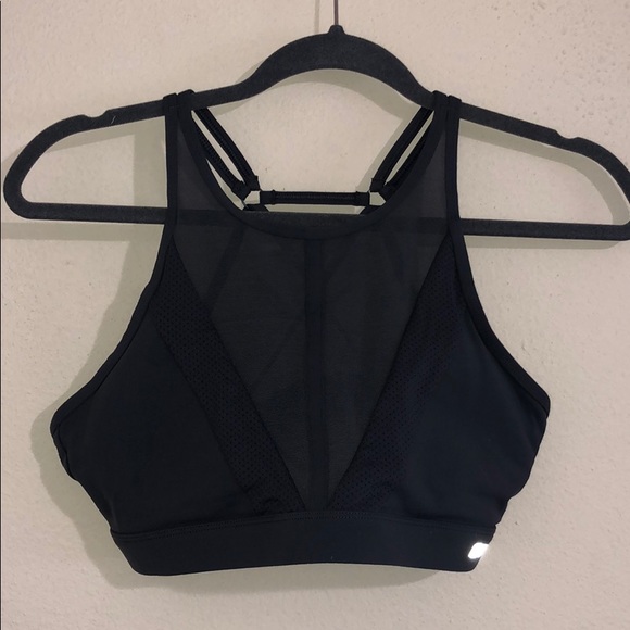 Lorna Jane Other - Halter neck sports bra